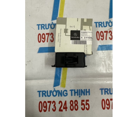 Hộp cảm biến đèn GL450 W166: A2118706226